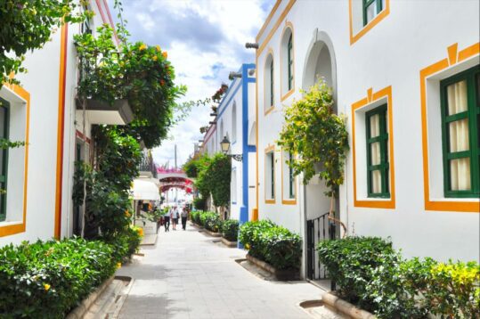 Buying a House in Spain as a Foreigner: 2026 Legal & Tax Guide