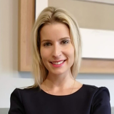 lucia lagunas reyes - Our Non-lucrative visa lawyer expert